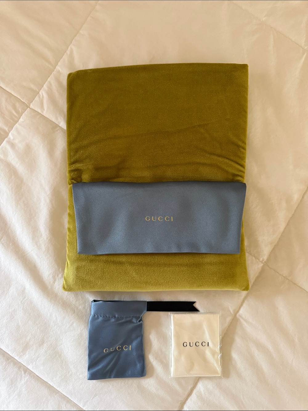 Gucci sunglasses eyeglasses velvet clutch case